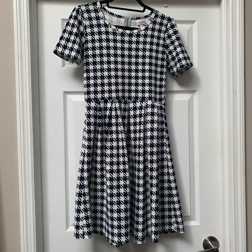 LulaRoe houndstooth Amelia Dress S